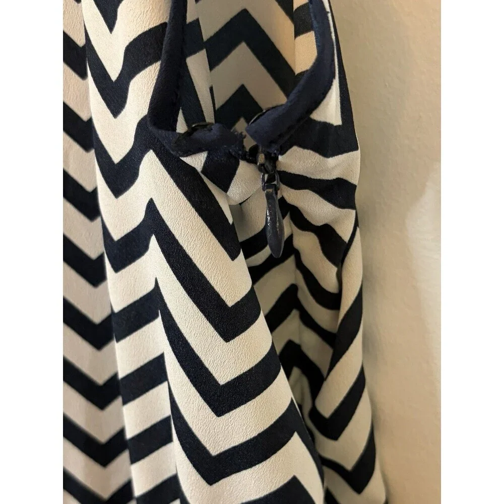 MILANO White Navy Chevron Sleeveless Jumpsuit Medium Snap Front Lightweight